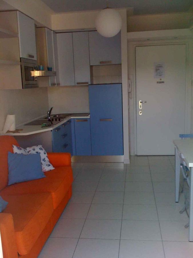 Apartment In Marina Di Massa - Toskana 24103 외부 사진
